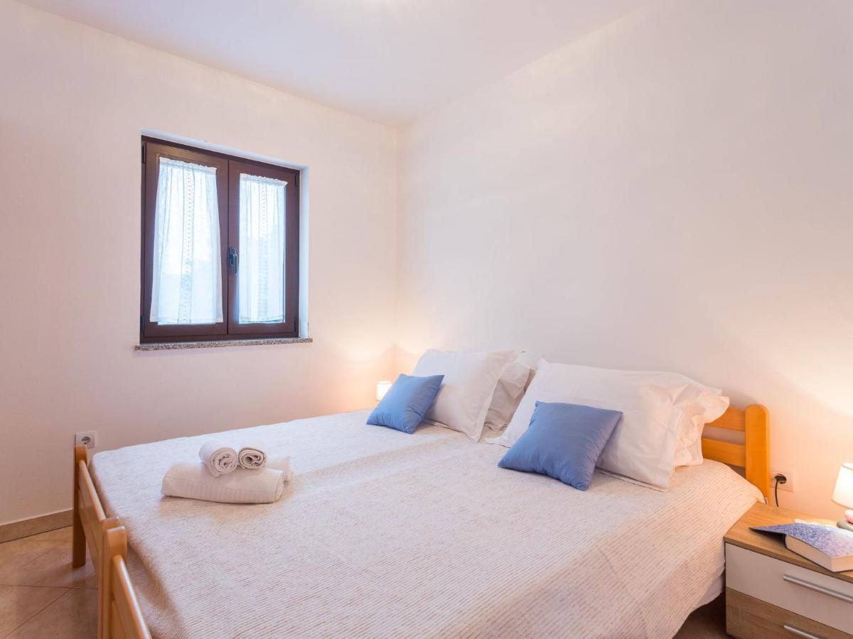 Apartment Tireli - Prc143 By Interhome Πόρετς Εξωτερικό φωτογραφία